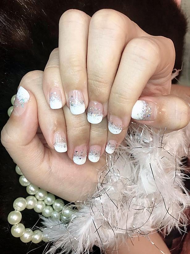 French tip gel nails with glitter – Ellie Beauty, Singapore