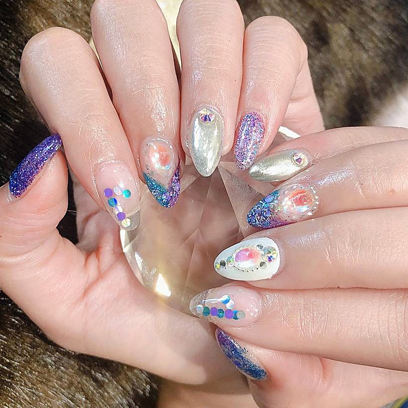 Natural gel nails with art – Ellie Beauty, Singapore